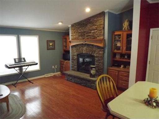 1204 Simmons Rd, Middleboro, MA 02346 - photo 1