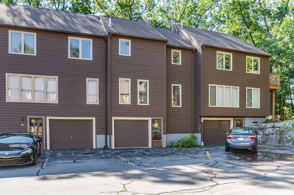 281 Boylston St unit I, Lowell, MA 01852 - photo 1