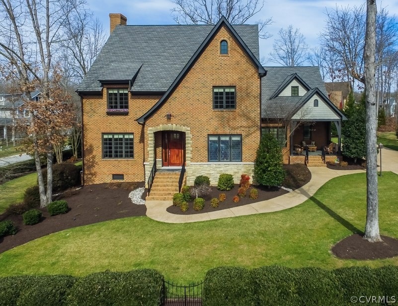 WOW! Better than New Construction and Even Better
