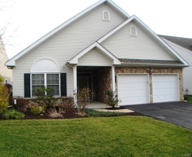 2770 Terrwood Dr E, Macungie, PA 18062 - photo 1