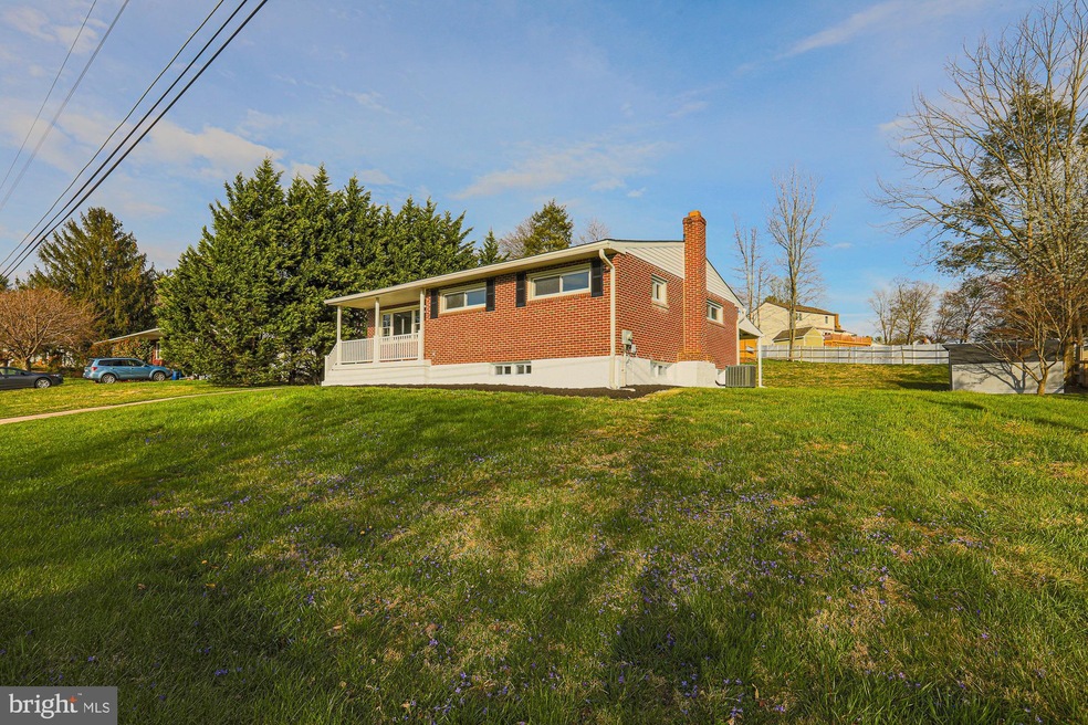 5815 Hanna Rd, Sykesville, MD 21784 - photo 1