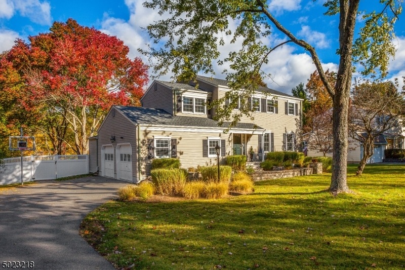 6 Florie Farm Rd, Mendham, NJ 07945 - photo 1