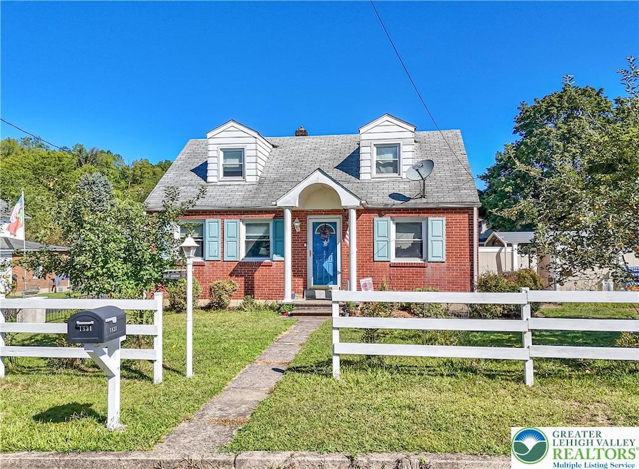 Sold $302,000 • Co-Listing Agent