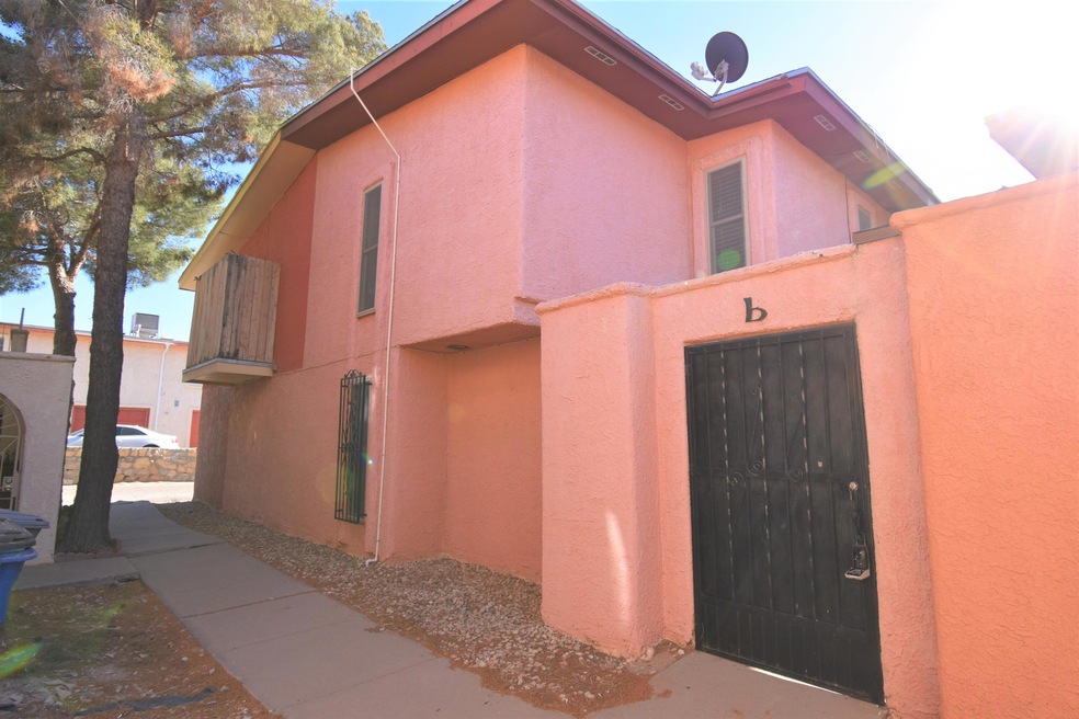 10624 Cuatro Vistas B Dr unit B, El Paso, TX 79935 - photo 1