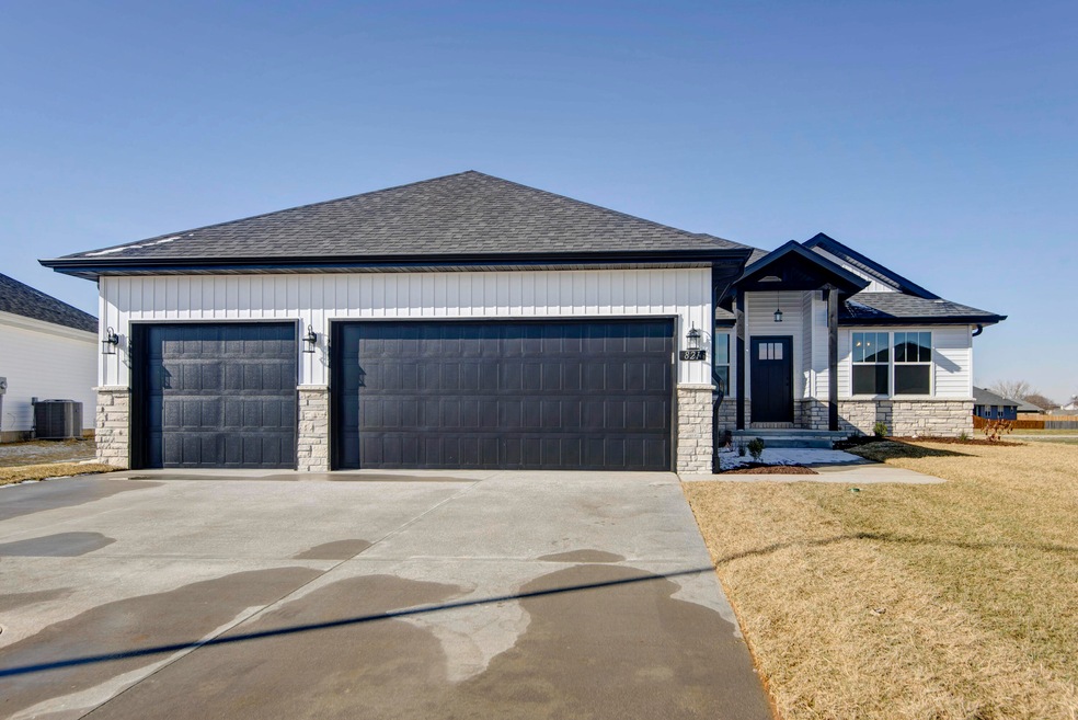 821 S Parkside Cir unit Lot 111, Nixa, MO 65714 - photo 1