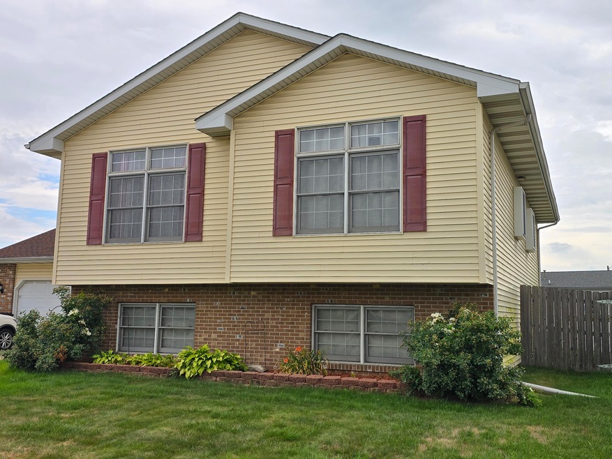 Sold $300,000 • Co-Listing Agent