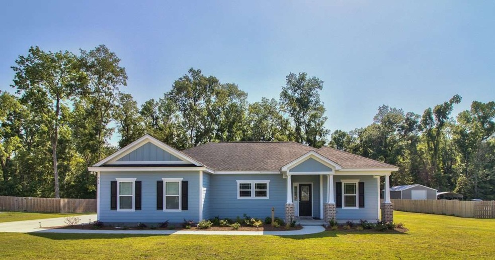 330 Tillis Ln, Crawfordville, FL 32327 - photo 1