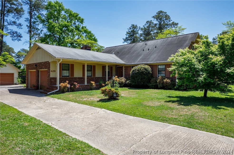 429 Edinburgh Dr, Fayetteville, NC 28303 - photo 1