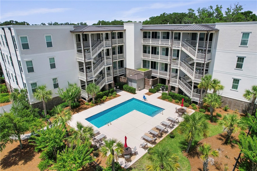 105 Gascoigne Ave unit 204, St. Simons Island, GA 31522 - photo 1