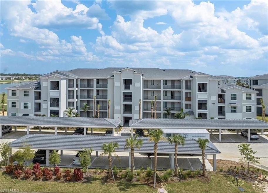 Building 20 includes Golf Club Membership
