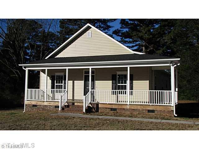 395 Jones Rd, Asheboro, NC 27205 - photo 1