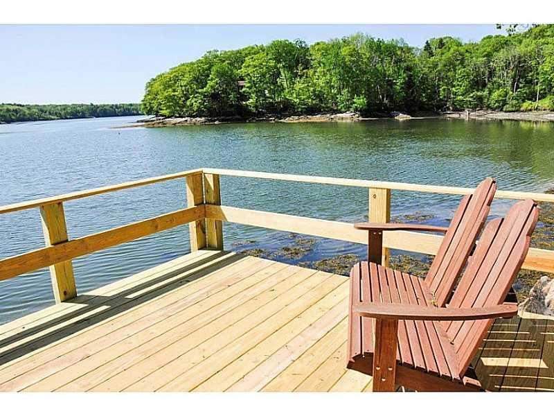 Waterfront/Dock/Pier.