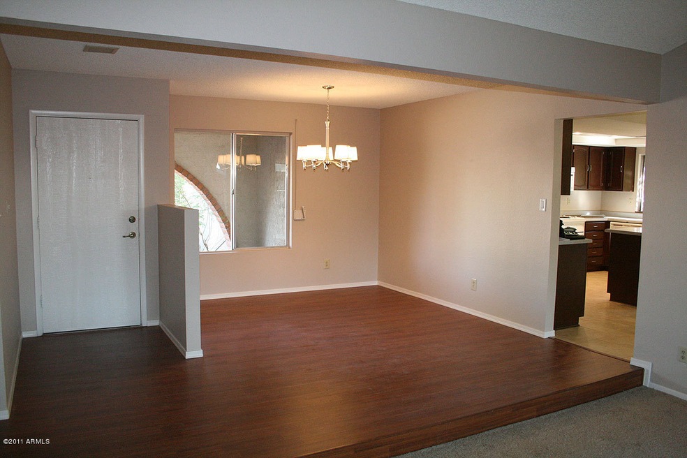Laminate wood at dining room