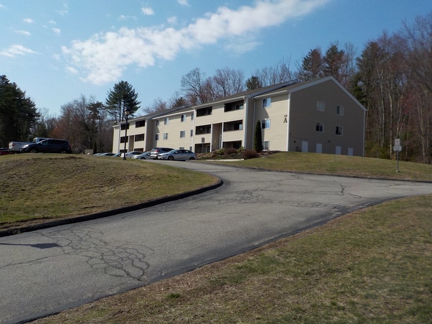 129 Quaker Hwy unit 21, Uxbridge, MA 01569 - photo 1