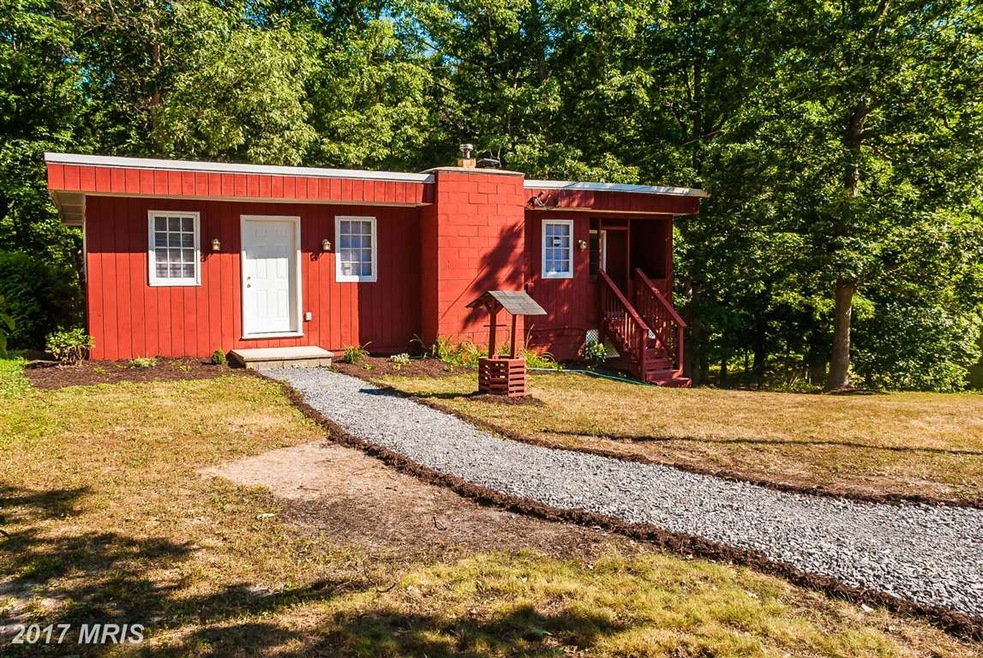 964 Puffenburger Ln, Hedgesville, WV 25427 - photo 1