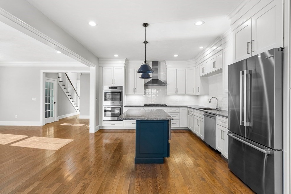 44 Elm St unit 44, Amesbury, MA 01913 - photo 1