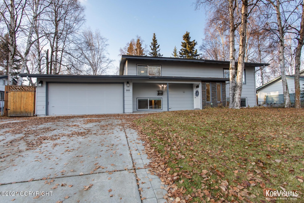 Welcome to 1910 Cherokee Way!