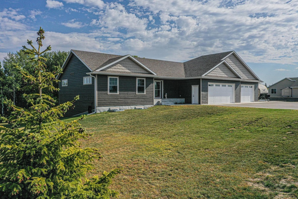 2790 Country Estates Dr, Alexandria, MN 56308 - photo 1