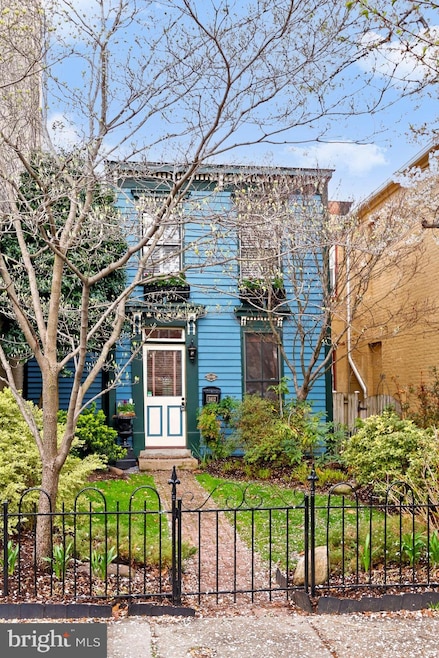 1412 10th St NW, Washington, DC 20001 - photo 1