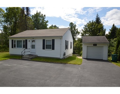 365 Ashburnham St, Fitchburg, MA 01420 - photo 1