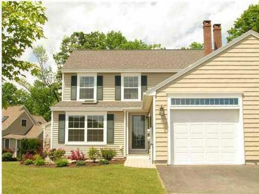 4 Brookfield Ct unit 2, Gorham, ME 04038 - photo 1