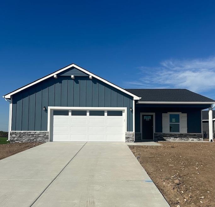 1603 N Emerald Valley Cir, Mulvane, KS 67110 - photo 1