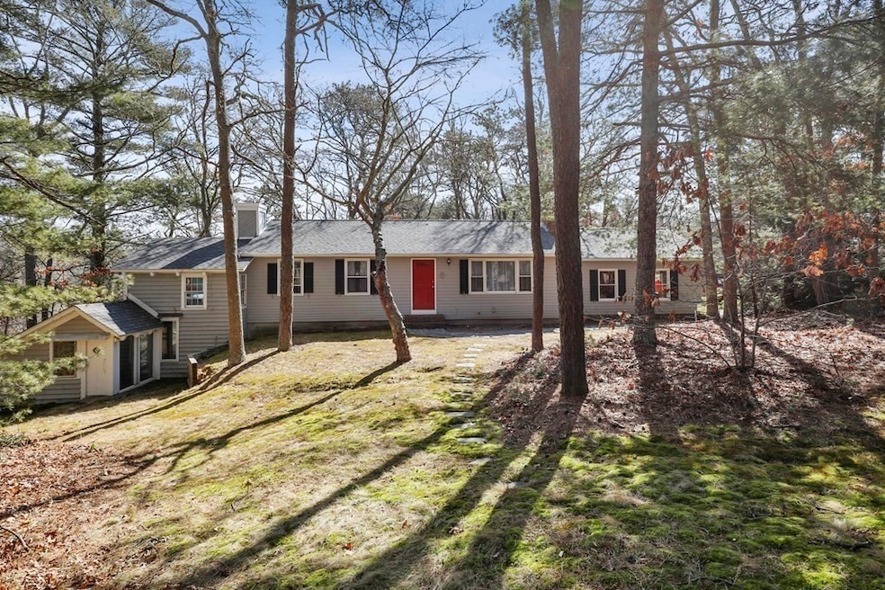 Pending $699,900 • Co-Listing Agent