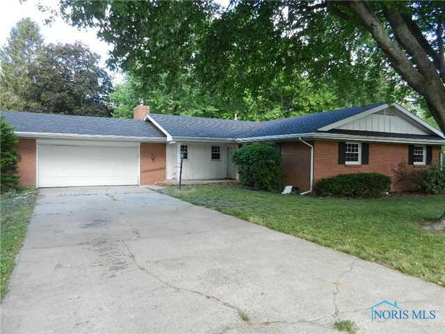 609 Adrian St, Delta, OH 43515 - photo 1