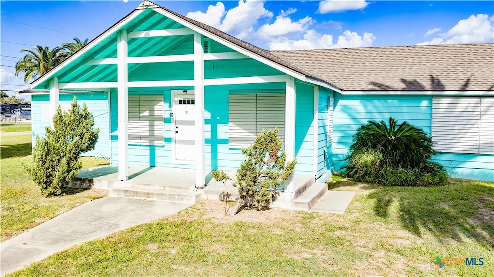 312 Jefferson Ave, Port Lavaca, TX 77979 - photo 1