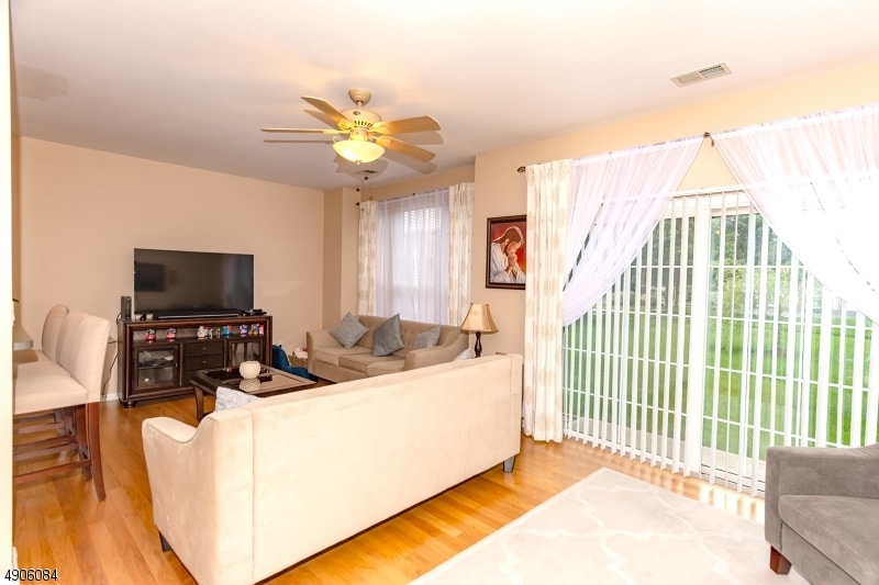 303 Lilac Dr unit H1, Union, NJ 07083 - photo 1