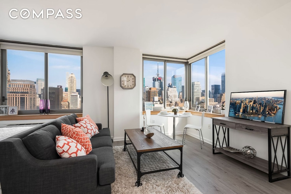 35 W 33rd St unit 19-B, New York, NY 10001 - photo 1