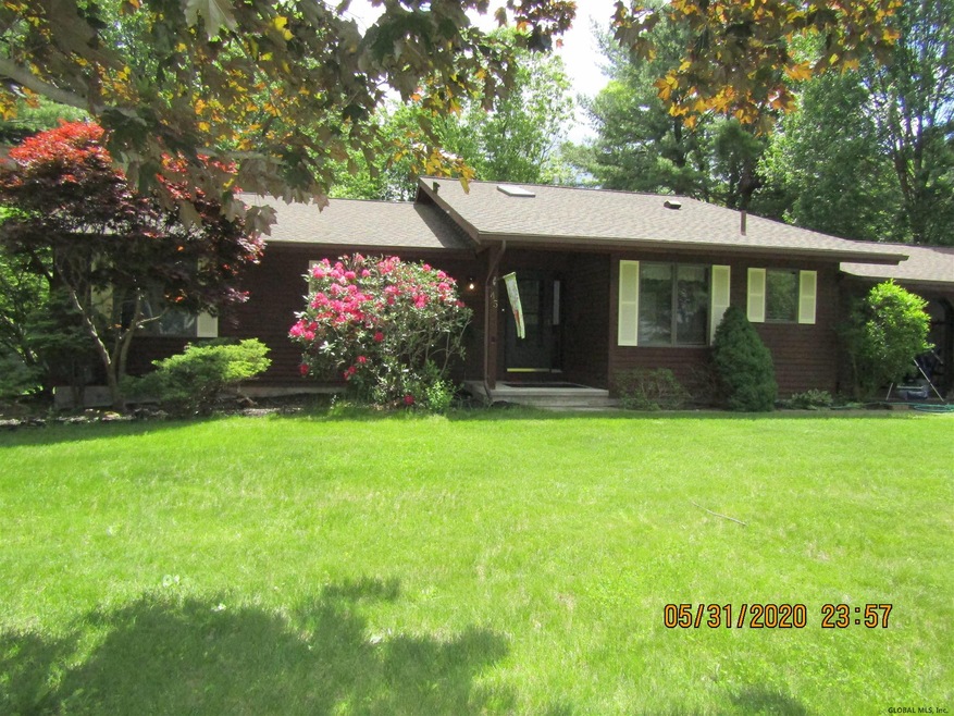45 Rip van Ln, Saratoga Springs, NY 12866 - photo 1