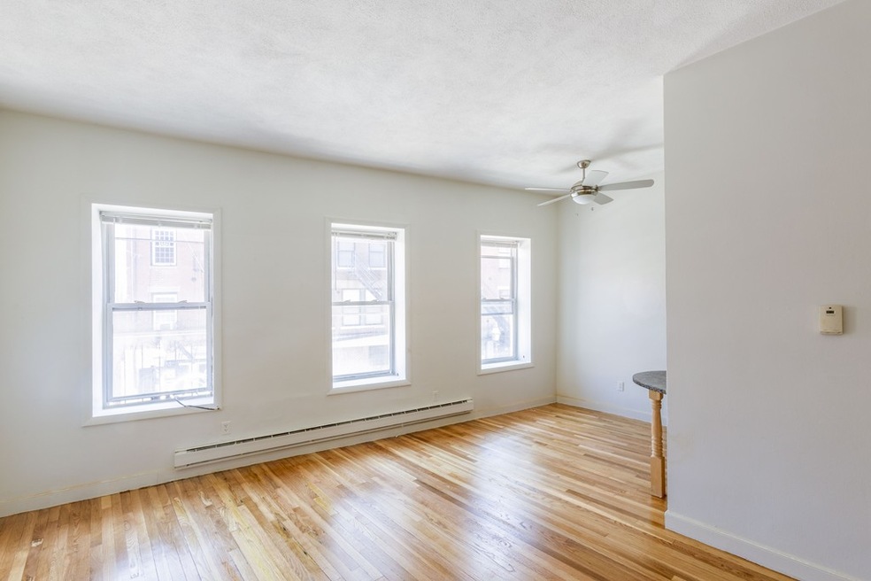 254 North St unit 7, Boston, MA 02113 - photo 1