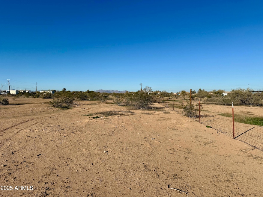 0 W Buckeye Rd unit 6957537, Tonopah, AZ 85354 - photo 1