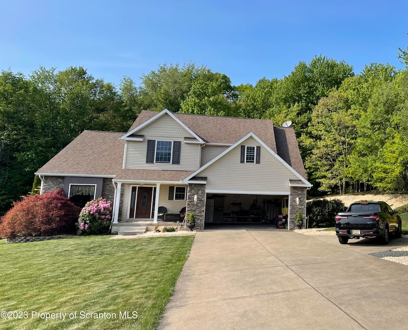 203 Elmwood Dr, Moscow, PA 18444 - photo 1