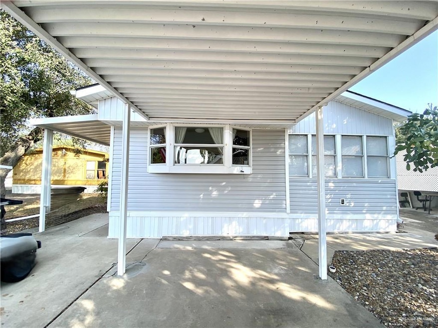 1303 Tropical Circle Dr, Mission, TX 78572 - photo 1