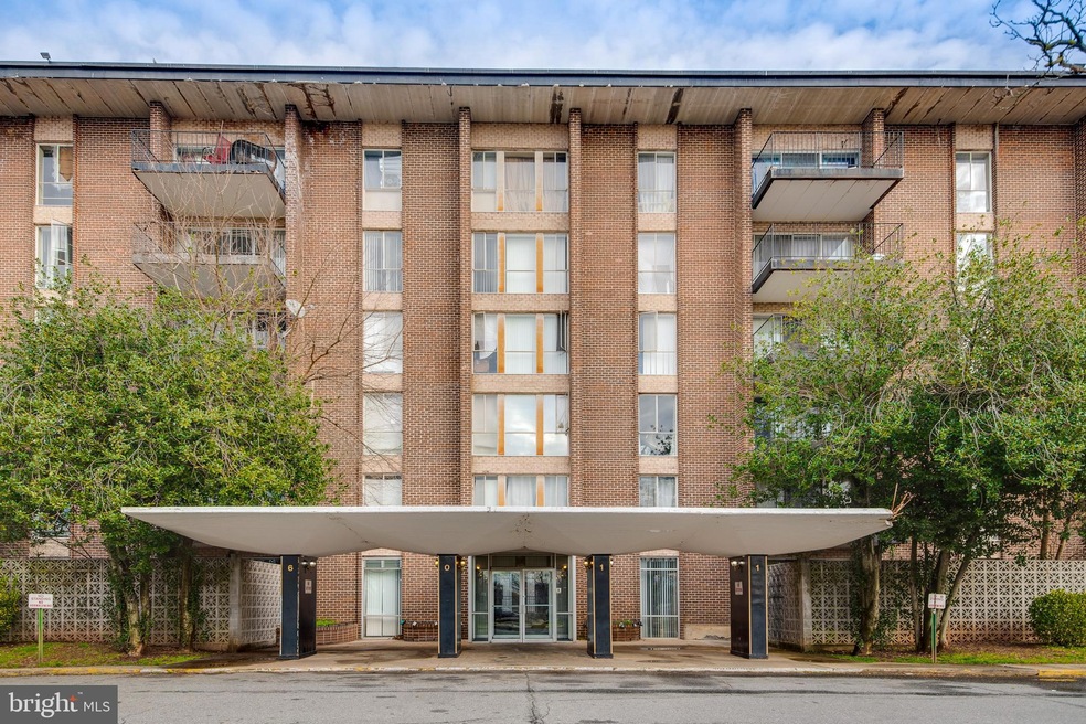 6011 Emerson St unit 310, Bladensburg, MD 20710 - photo 1