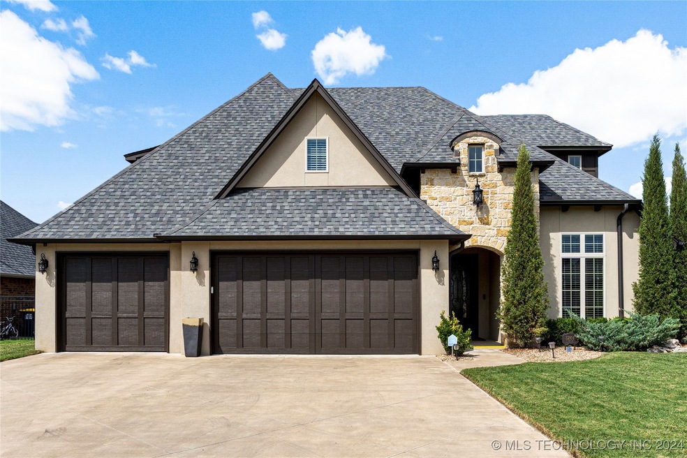 4 Beds, 3.1 Baths, Study & Game Room!