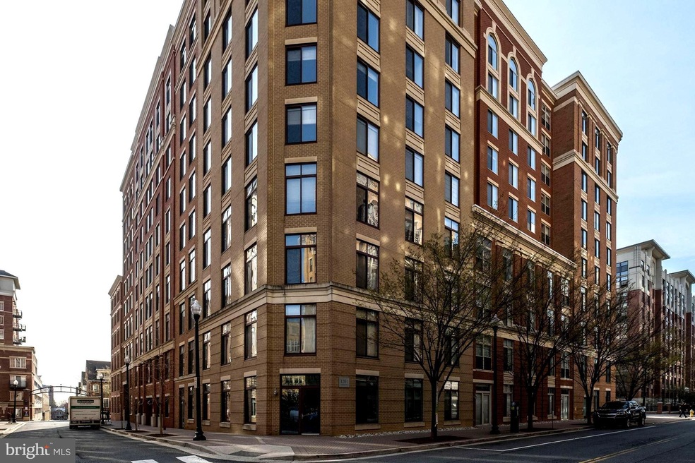 1201 N Garfield St unit 201, Arlington, VA 22201 - photo 1