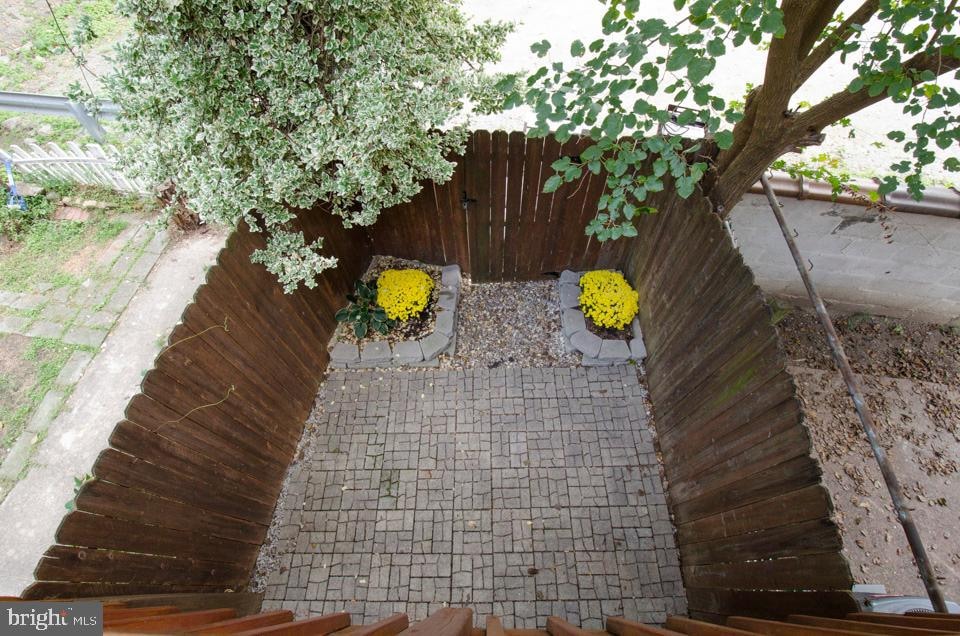 307 Carson St, Philadelphia, PA 19128 - photo 1