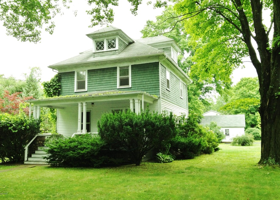 201 W High St, Milford, PA 18337 - photo 1