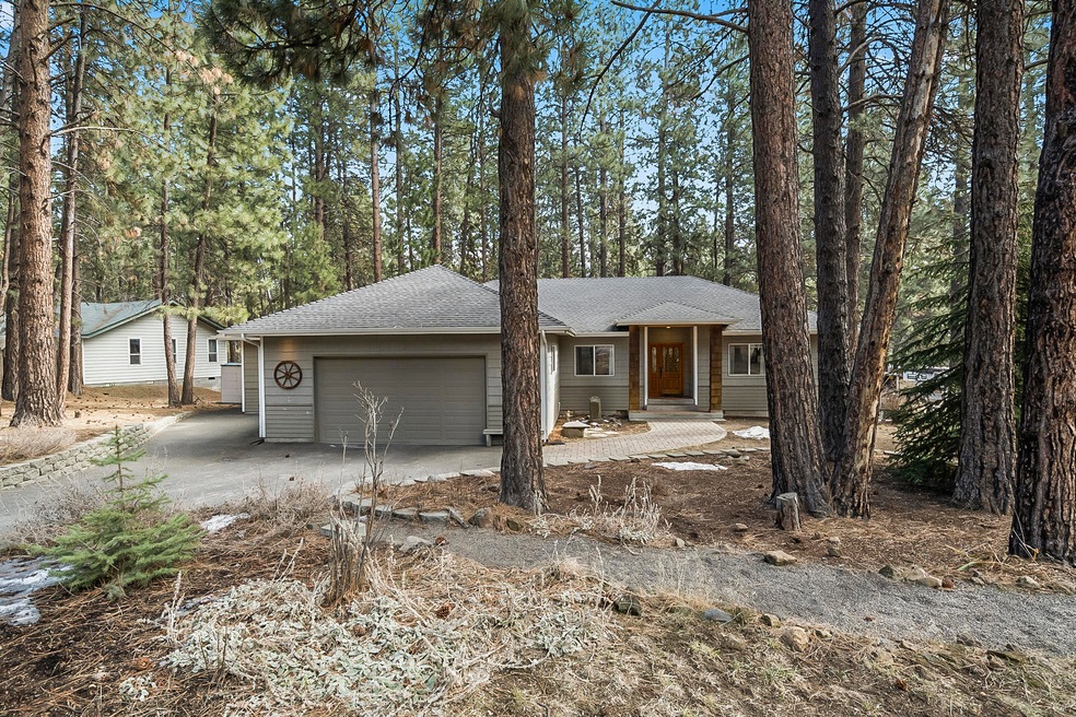 19118 Choctaw Rd, Bend, OR 97702 - photo 1