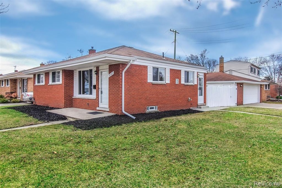 30363 Blossom St, Roseville, MI 48066 - photo 1