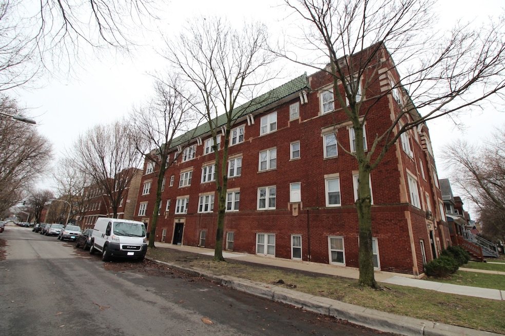 2019 W Argyle St unit 3W, Chicago, IL 60625 - photo 1