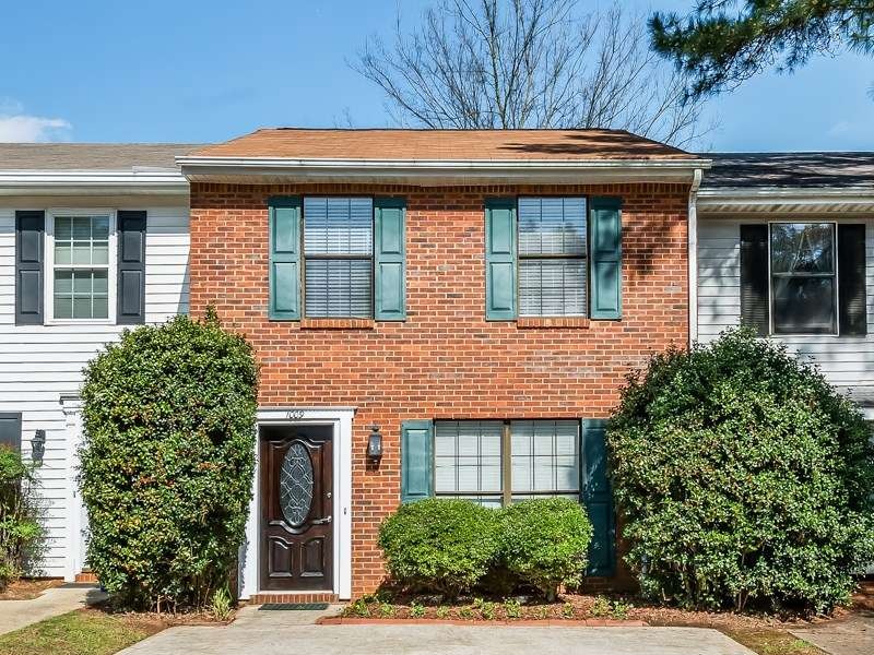 1009 Windy Oaks Ct SE, Smyrna, GA 30080 - photo 1