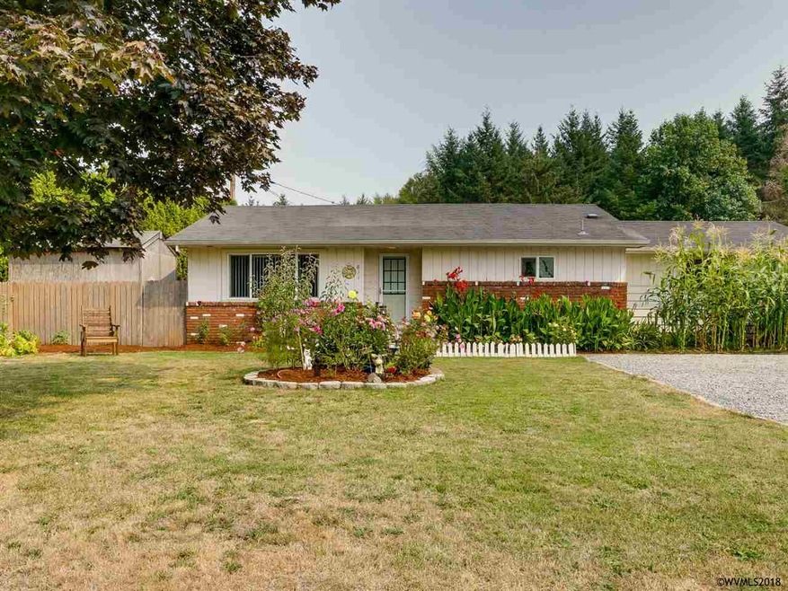 831 N Molalla Ave, Molalla, OR 97038 - photo 1