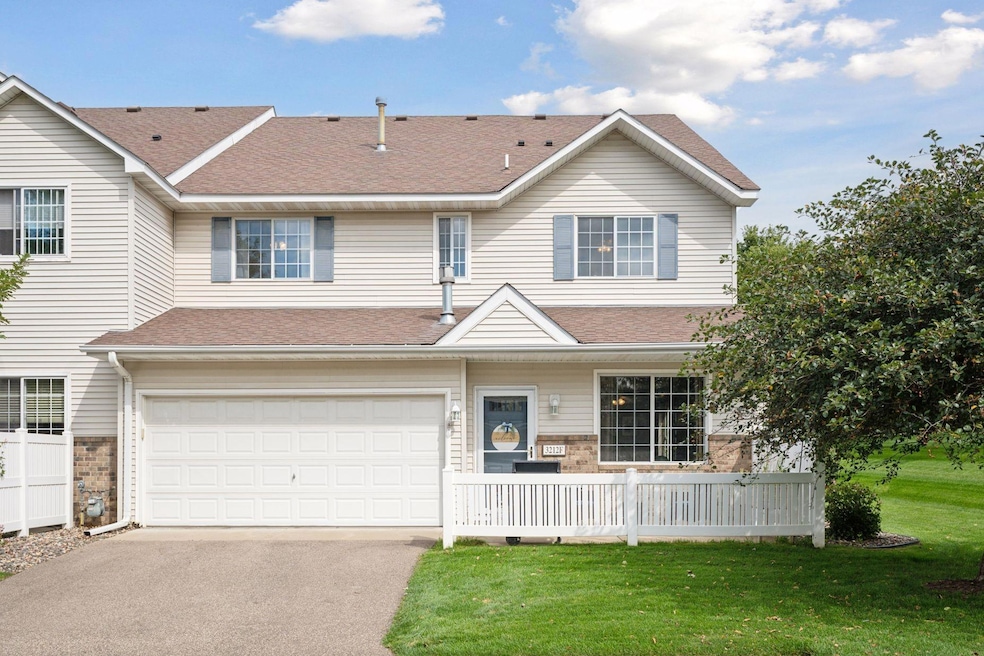 Welcome home to 3212 Juniper Circle, Unit F!