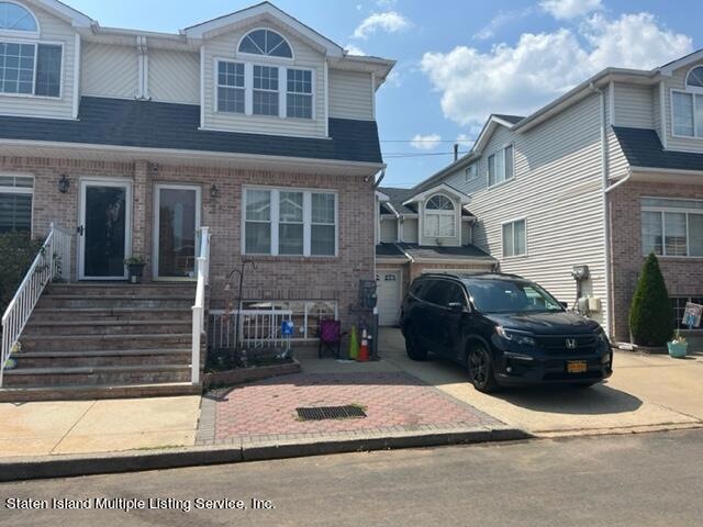 54 Darnell Ln, Staten Island, NY 10309 - photo 1