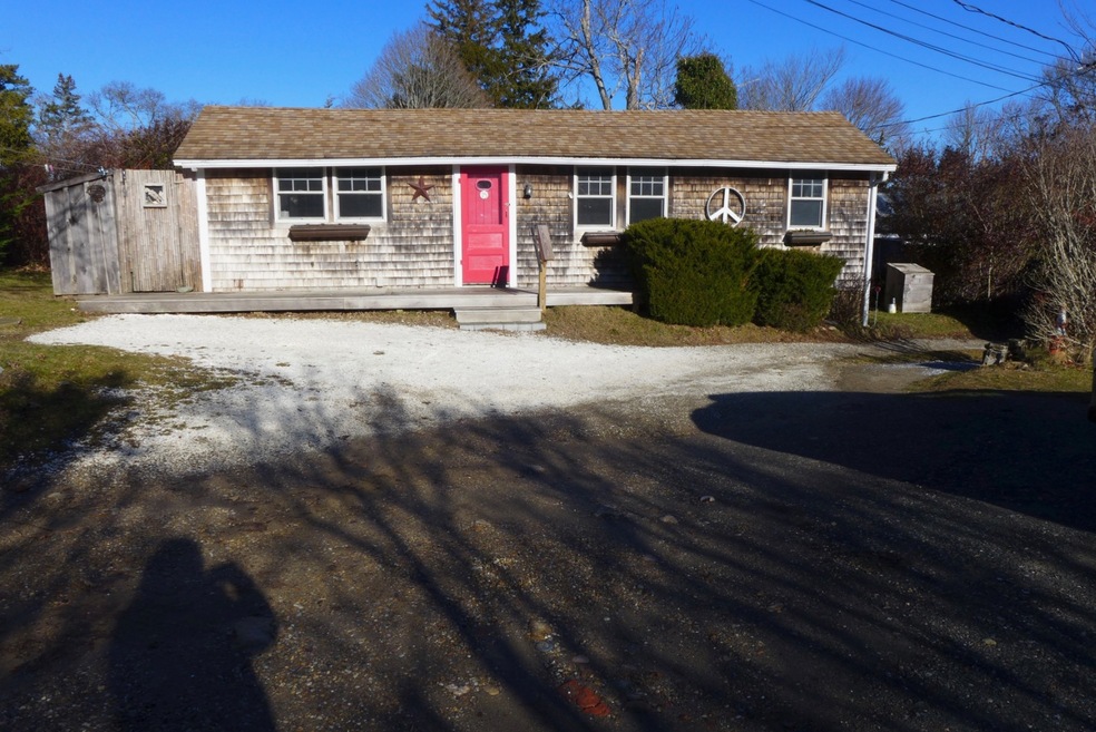 15 Walker Way, Vineyard Haven, MA 02568 - photo 1