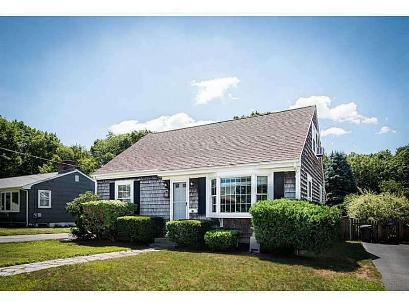 53 Cove St, Riverside, RI 02915 - photo 1